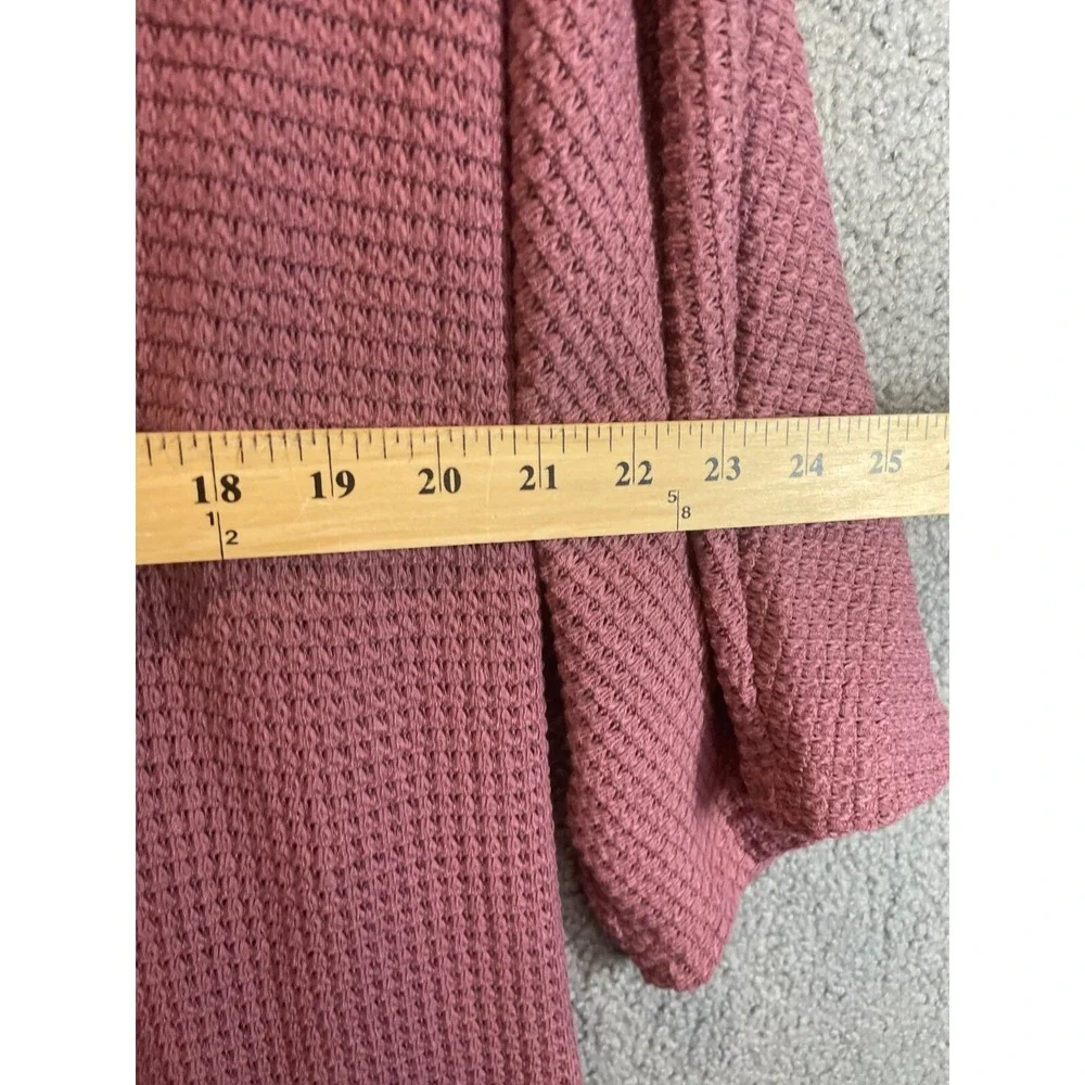The Unbranded Brand nice sweater
